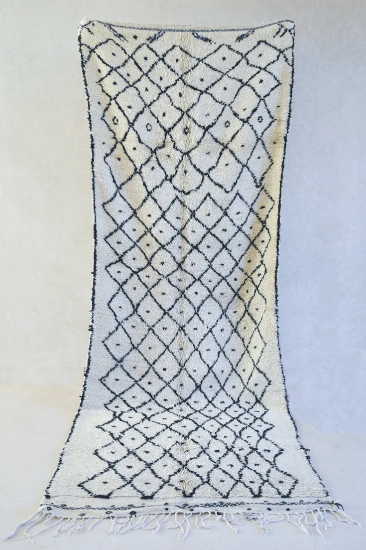 AZILAL. 11'9"x4'7" Vintage Moroccan Rug. Wool Beni Ourain Carpet. Modern Design.