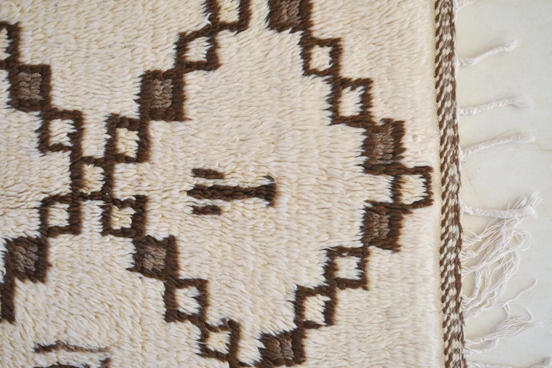 AZILAL 4'10''x3'4''Vintage Moroccan Rug. Wool Boucherouite Carpet. Modern Design.