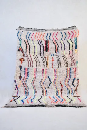 AZILAL. 5'7"x4'Vintage Moroccan Rug. Wool Boucherouite Carpet. Modern Design.