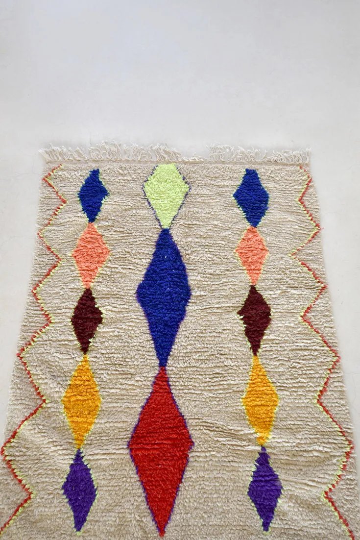 AZILAL. 5'9"x4' 6"Vintage Moroccan Rug. Wool Boucherouite Carpet. Modern Design.
