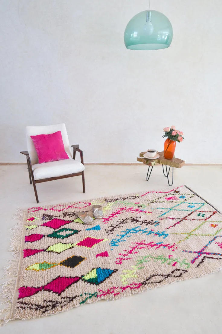 AZILAL. 6'8"x4'1''Vintage Moroccan Rug. Wool Boucherouite Carpet. Modern Design.