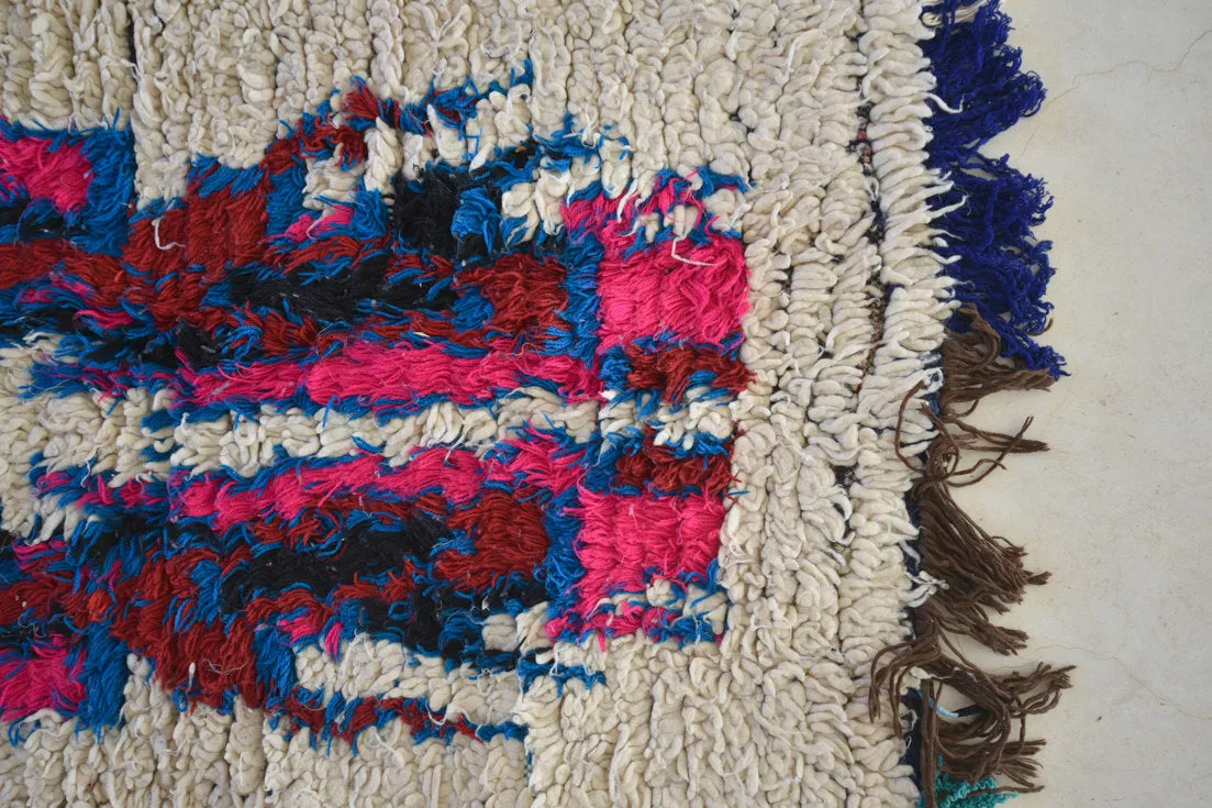 AZILAL. 6'9"x3'9" Vintage Moroccan Rug. Wool Boucherouite Carpet. Modern Design.