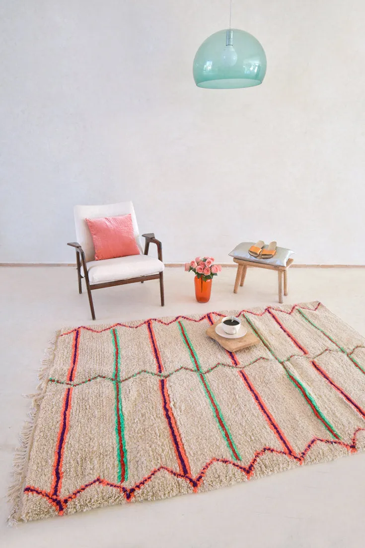AZILAL. 6'9''x4'7''Vintage Moroccan Rug. Wool Boucherouite Carpet. Modern Design.