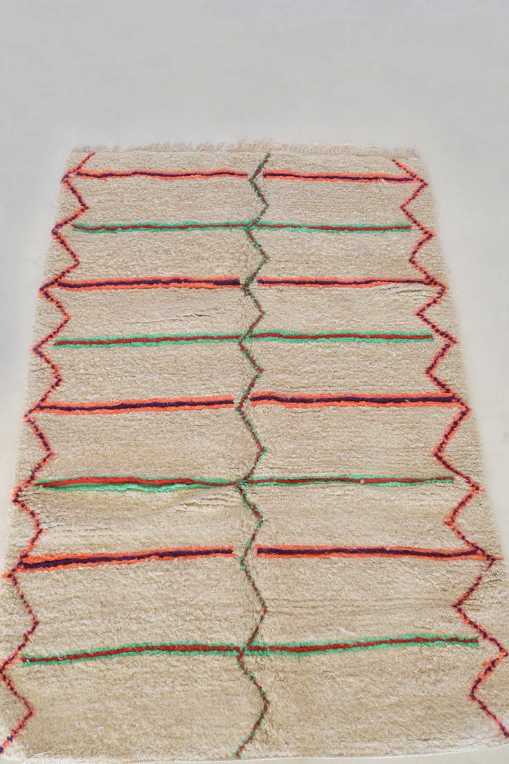 AZILAL. 6'9''x4'7''Vintage Moroccan Rug. Wool Boucherouite Carpet. Modern Design.