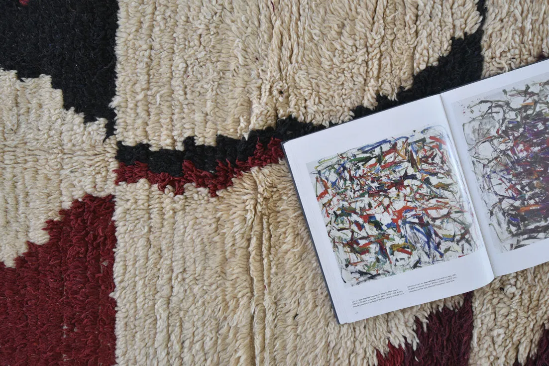 AZILAL. 7'1"x4'3""Vintage Moroccan Rug. Wool Boucherouite Carpet. Modern Design.