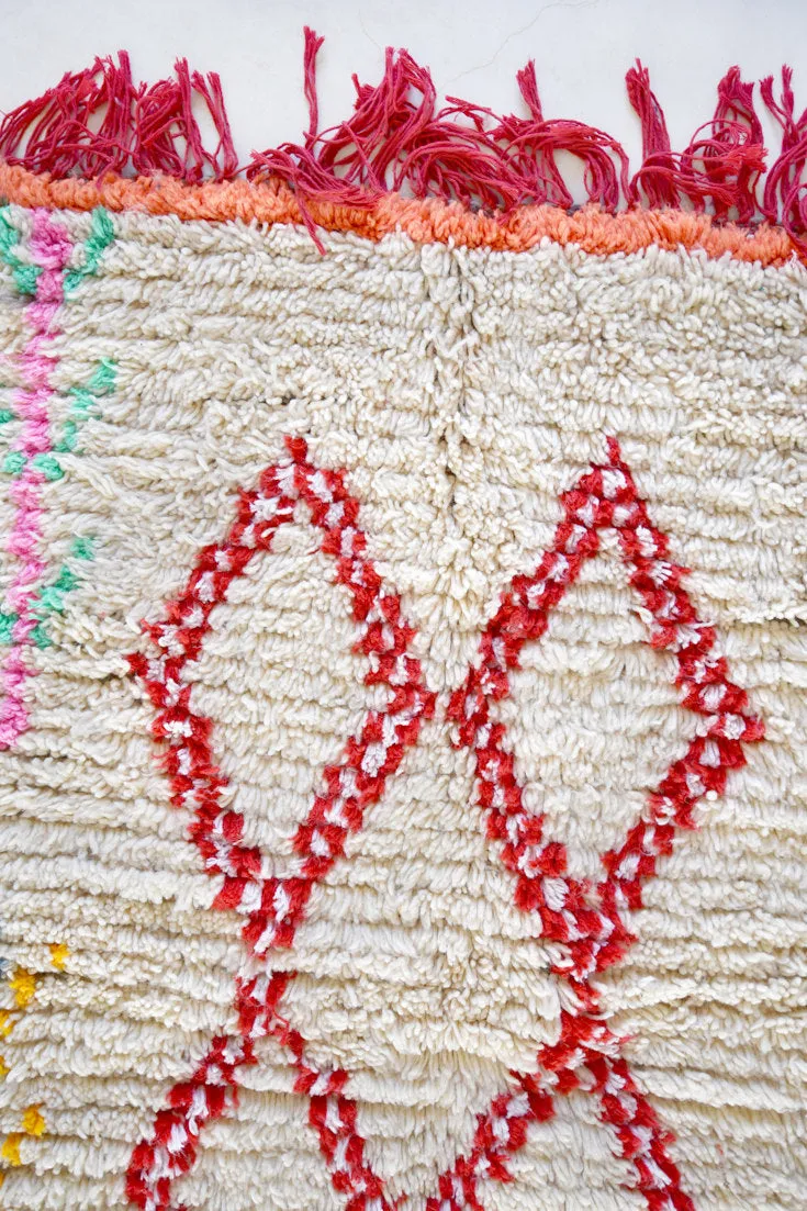 AZILAL. 7'1"x4'4" Vintage Moroccan Rug. Wool Boucherouite Carpet. Modern Design.