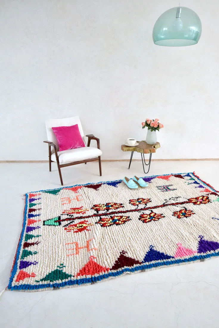 AZILAL. 7'1"x4'8" Vintage Moroccan Rug. Wool Boucherouite Carpet. Modern Design.