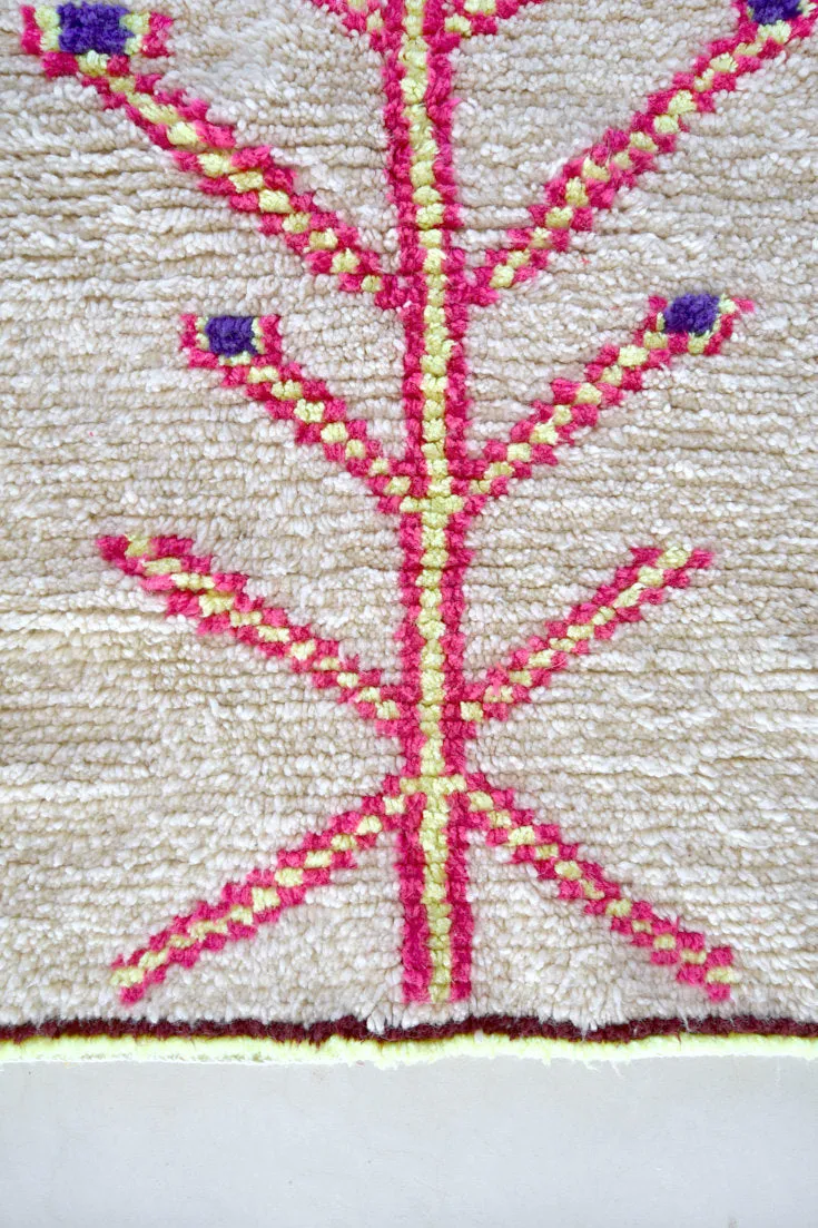 AZILAL. 7'2"x4'9" Vintage Moroccan Rug. Wool Boucherouite Carpet. Modern Design.