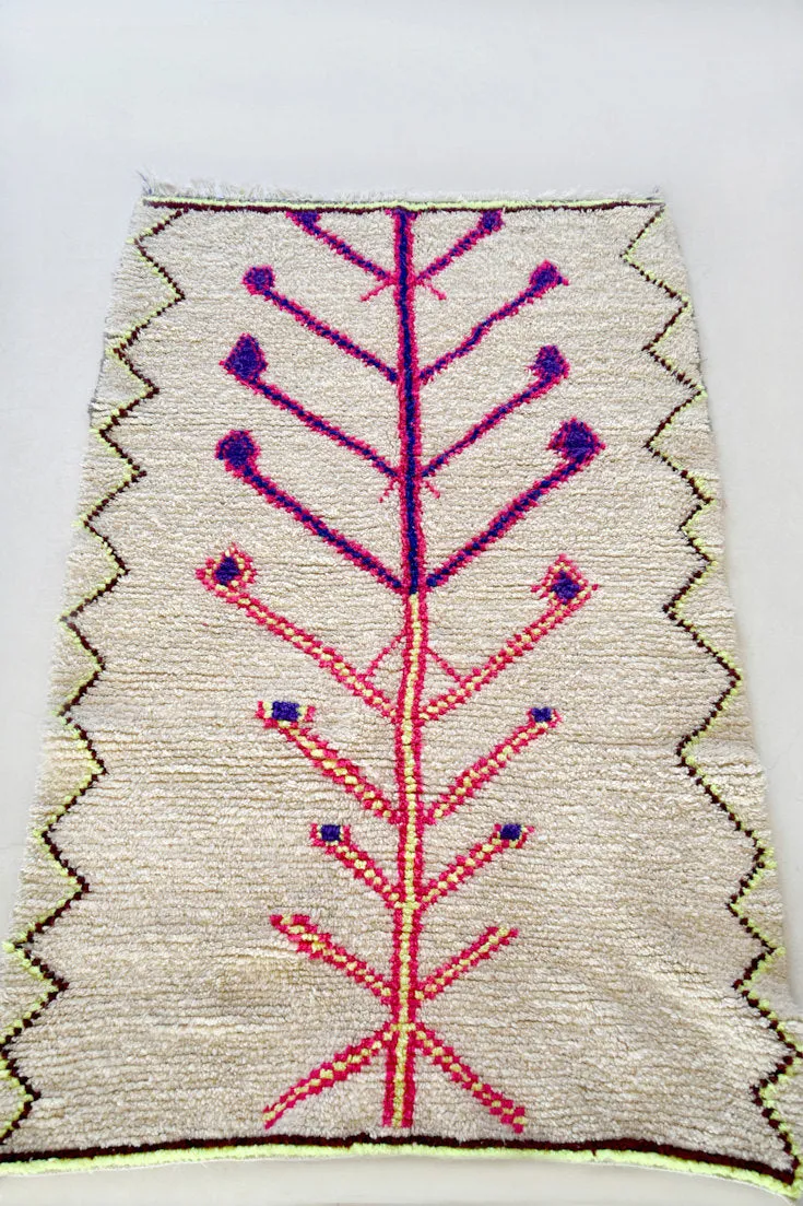 AZILAL. 7'2"x4'9" Vintage Moroccan Rug. Wool Boucherouite Carpet. Modern Design.