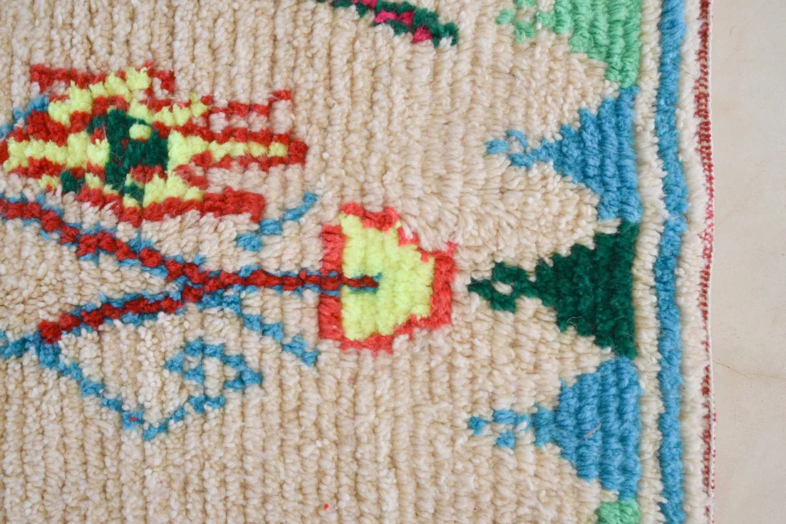 AZILAL. 7'4"''x4'9''Vintage Moroccan Rug. Wool Boucherouite Carpet. Modern Design.