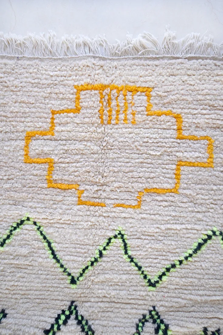 AZILAL. 7'8"x4'4" Vintage Moroccan Rug. Wool Boucherouite Carpet. Modern Design.