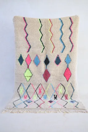 AZILAL. 7'9"x4'9"Vintage Moroccan Rug. Wool Boucherouite Carpet. Modern Design.