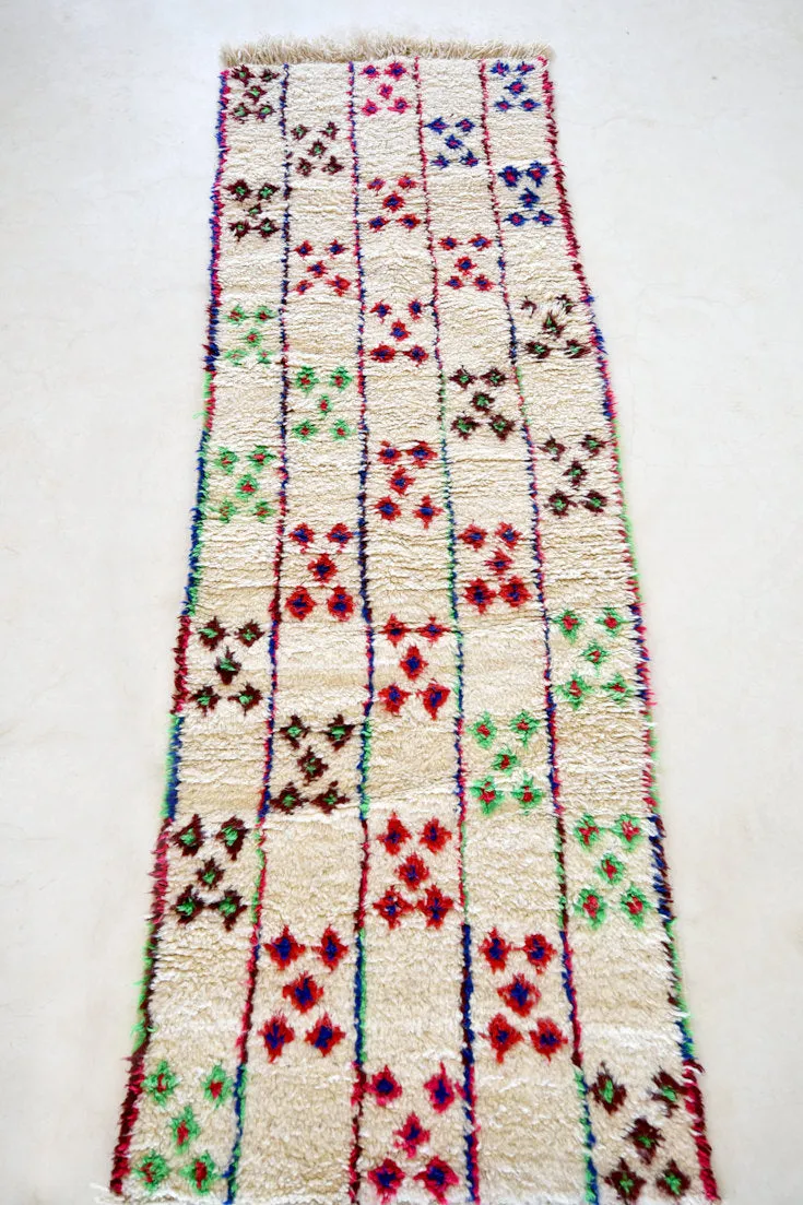 AZILAL. 8'7''x2'11" Vintage Moroccan Runner Rug. Modern Design.