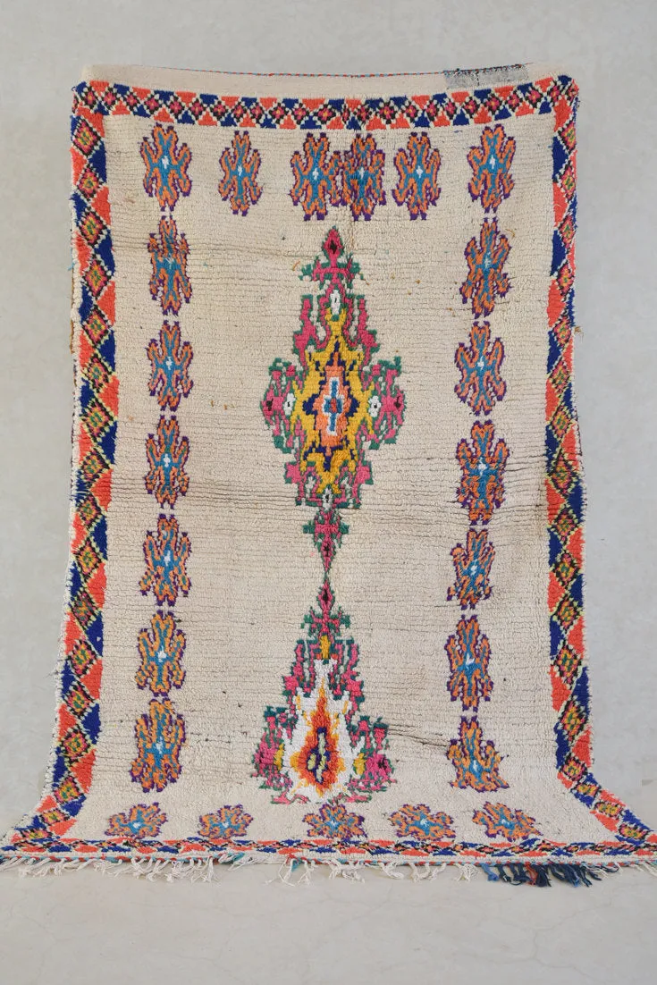 AZILAL. 8'x4'10"Vintage Moroccan Rug. Wool Boucherouite Carpet. Modern Design.