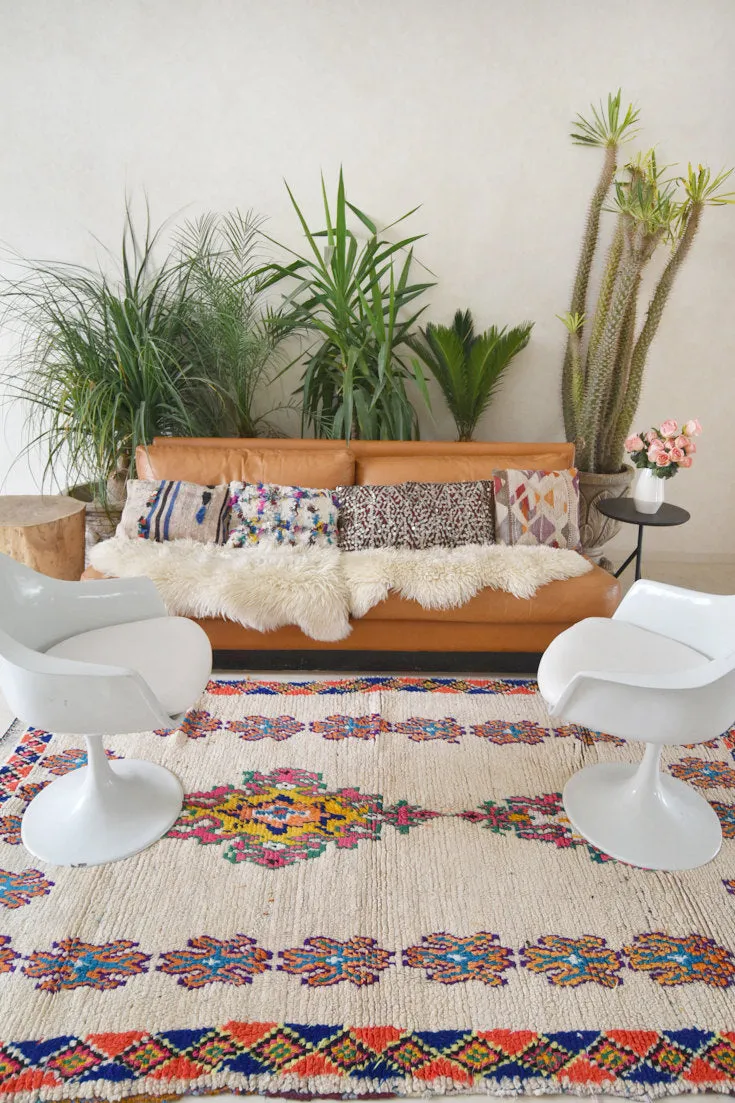 AZILAL. 8'x4'10"Vintage Moroccan Rug. Wool Boucherouite Carpet. Modern Design.