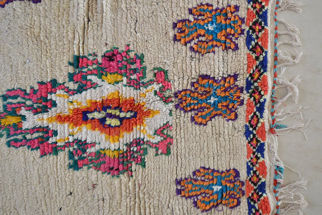 AZILAL. 8'x4'10"Vintage Moroccan Rug. Wool Boucherouite Carpet. Modern Design.