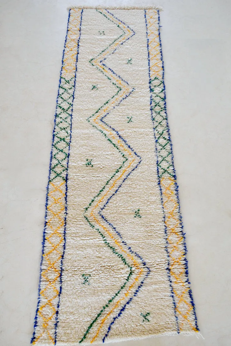 AZILAL. 9'4''x2'10'' Vintage Moroccan Runner Rug. Modern Design.