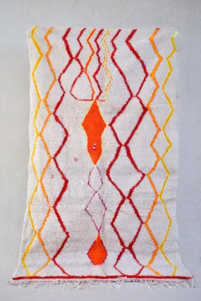 Azilal . Vintage Moroccan Rug. Wool Boucherouite Carpet. Modern Design.