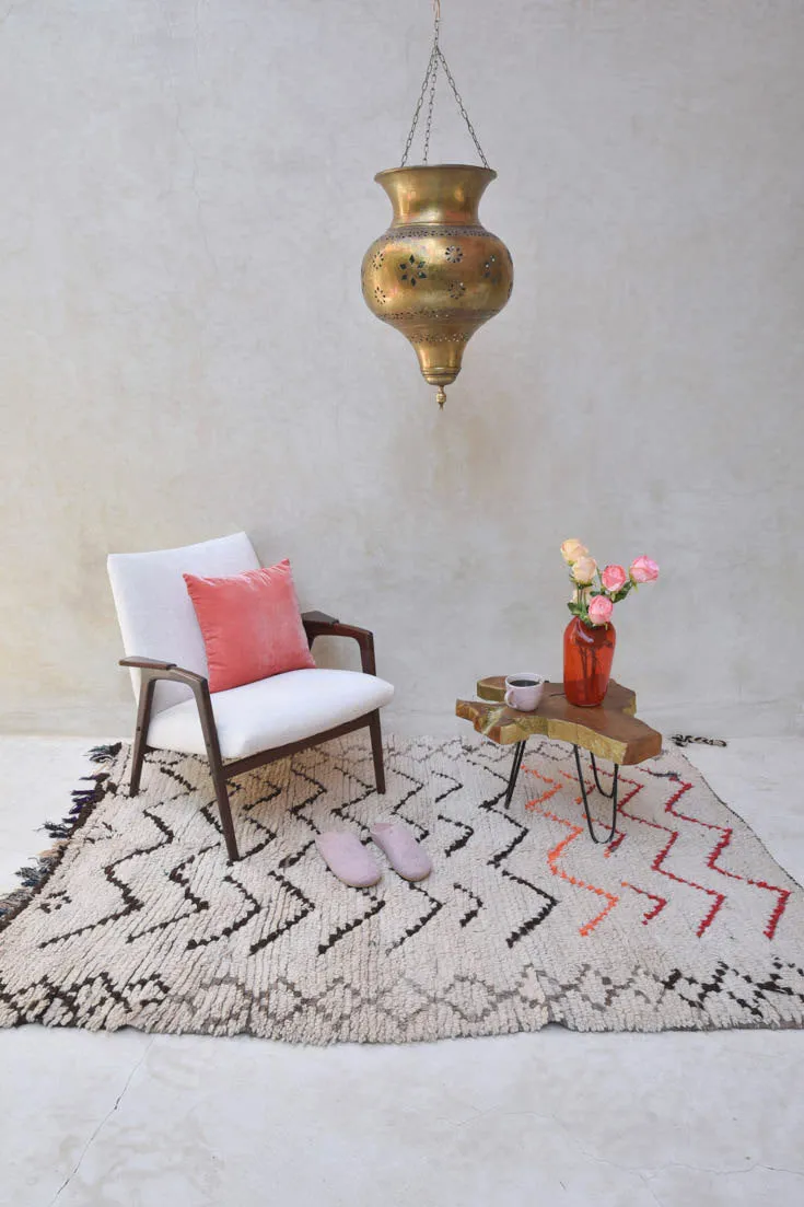 AZILAL. Vintage Moroccan Rug. Wool Boucherouite Carpet. Modern Design.