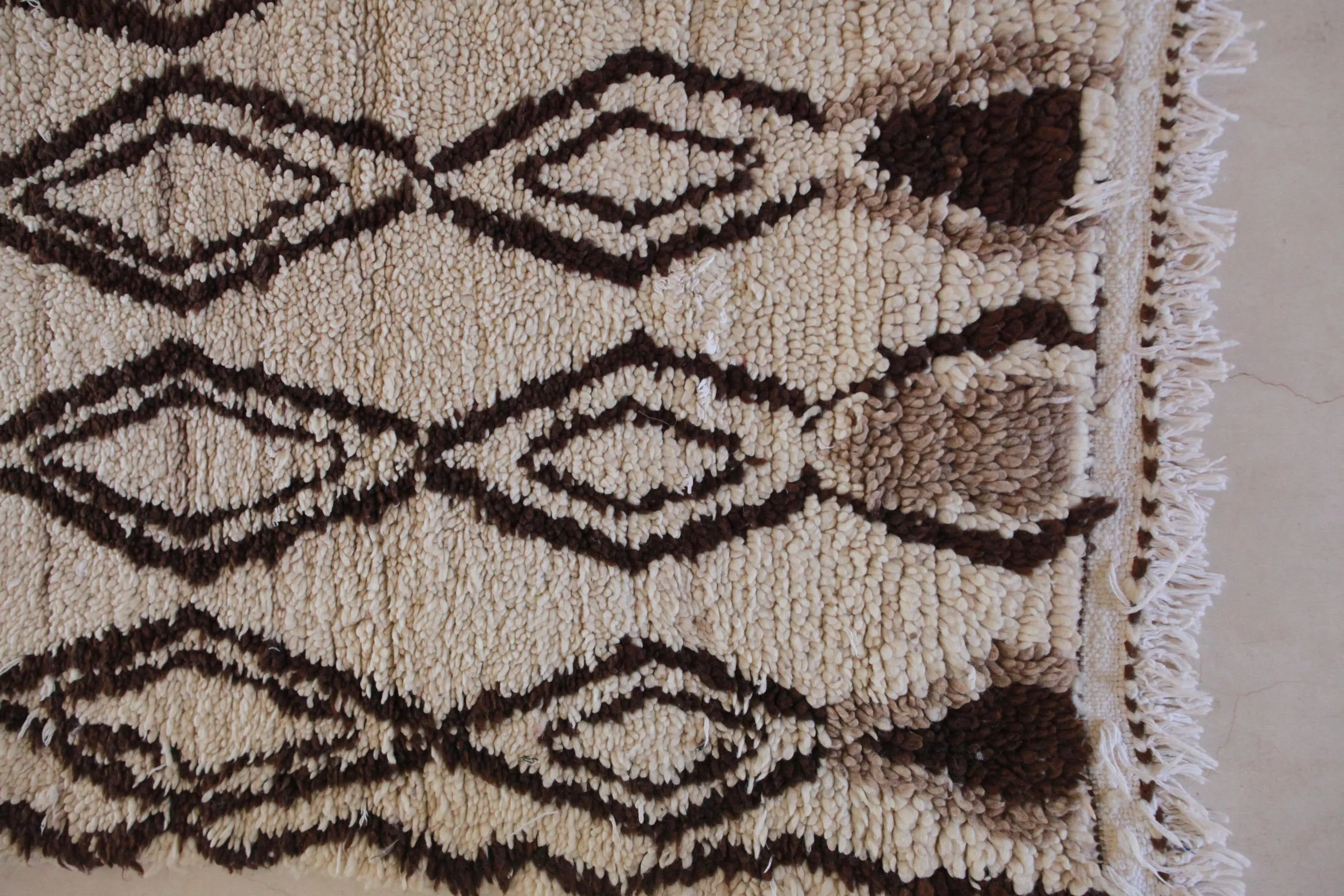 AZILAL Vintage Moroccan Rug. Wool Boucherouite Carpet. Modern Design.