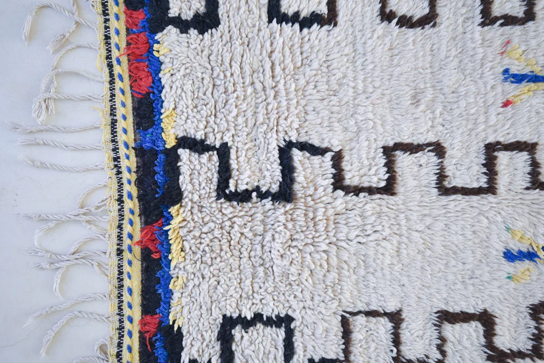 Azilal . Vintage Moroccan Rug. Wool Boucherouite Carpet. Modern Design.