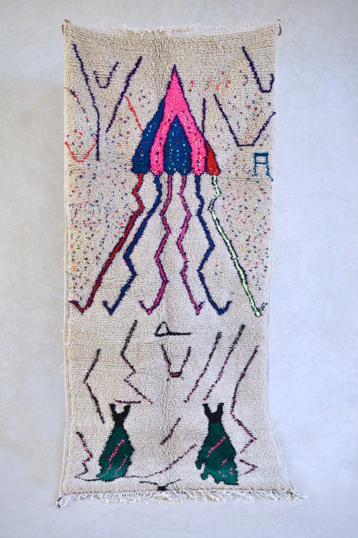 Azilal . Vintage Moroccan Rug. Wool Boucherouite Carpet. Modern Design.