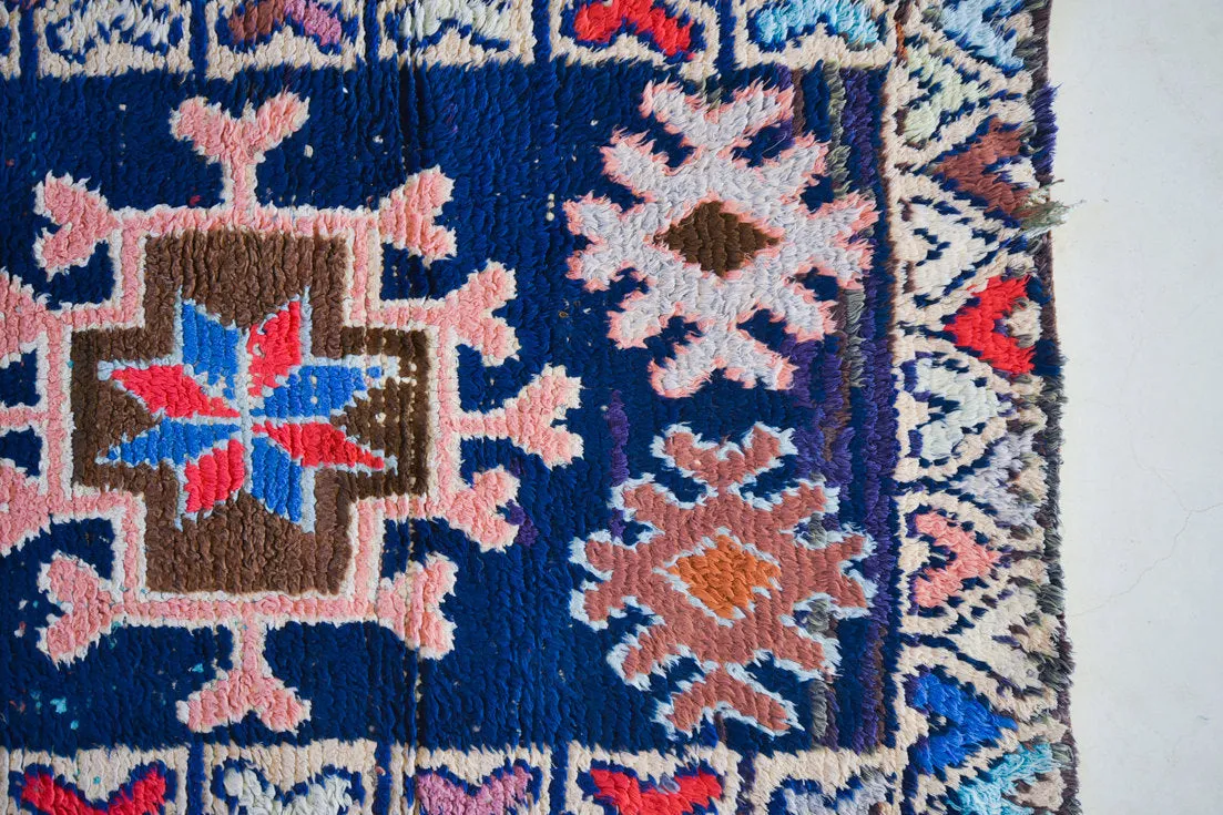 Azilal. Vintage Moroccan Rug. Wool Boucherouite Carpet. Modern Design.