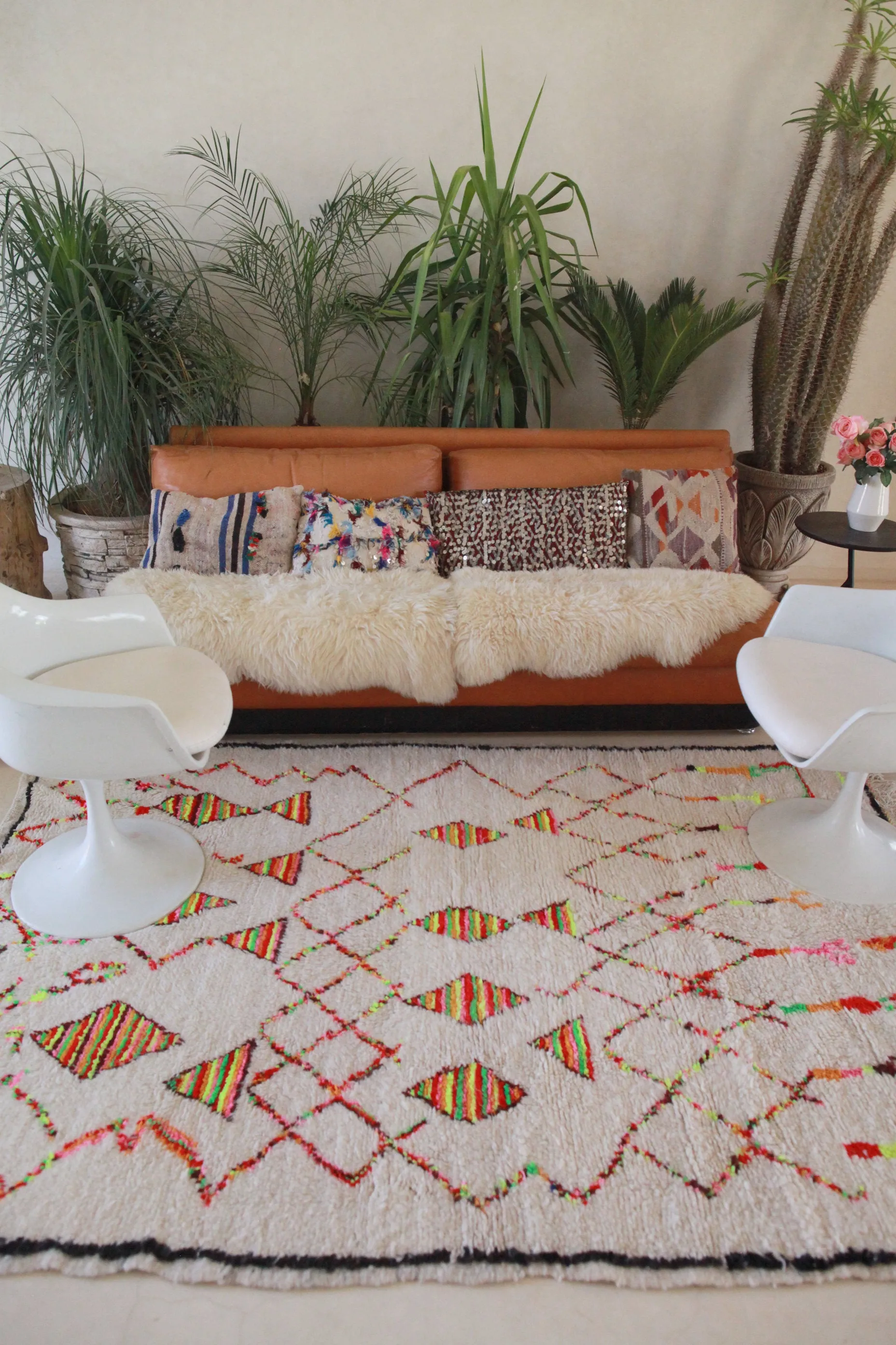 AZILAL Vintage Moroccan Rug. Wool Boucherouite Carpet. Modern Design.