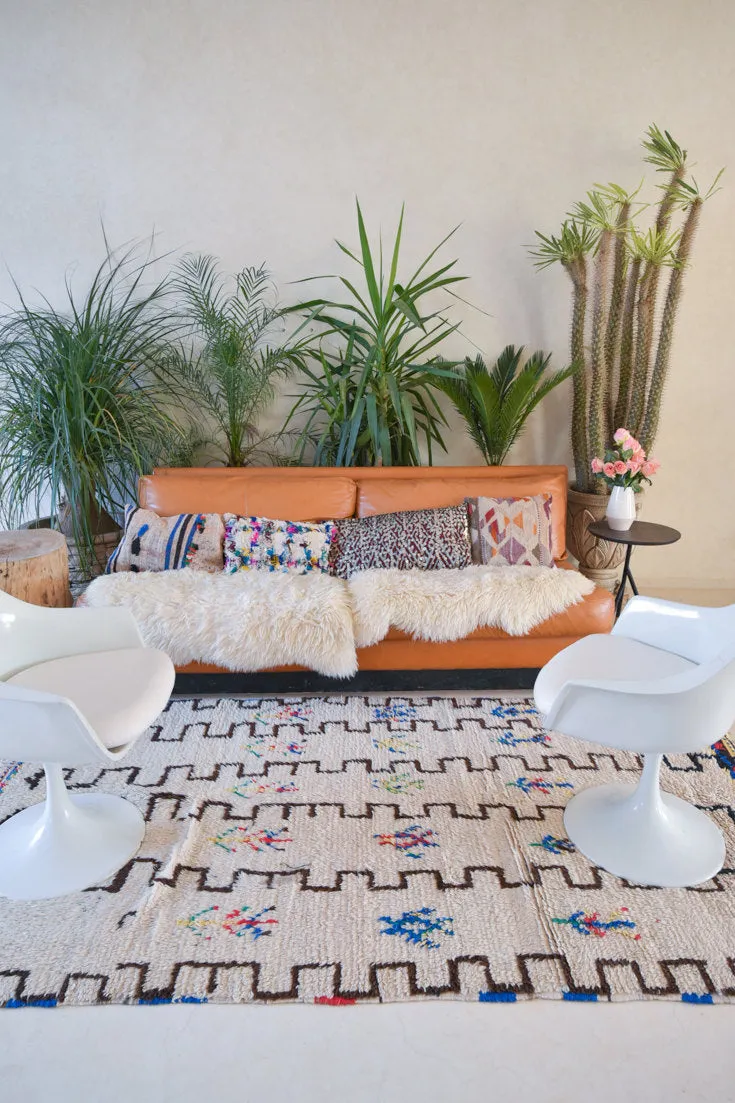 Azilal . Vintage Moroccan Rug. Wool Boucherouite Carpet. Modern Design.