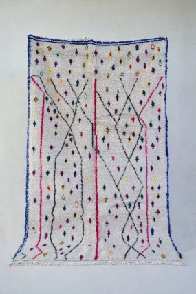 Azilal . Vintage Moroccan Rug. Wool Boucherouite Carpet. Modern Design.