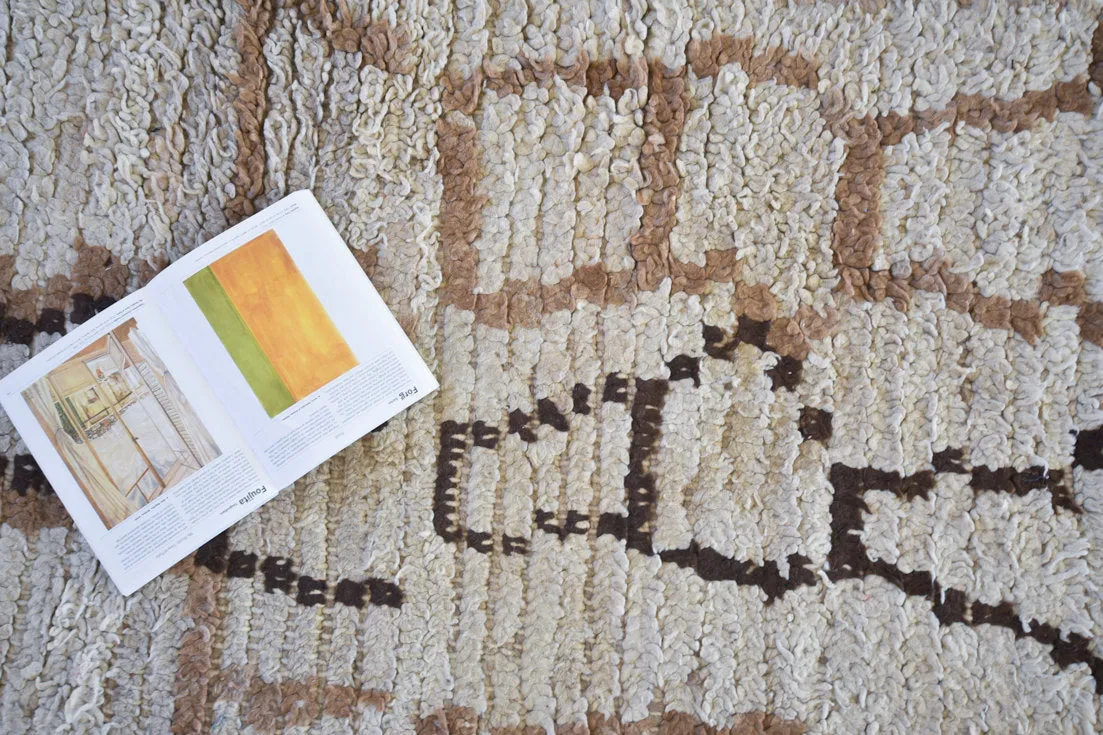 Azilal. Vintage Moroccan Rug. Wool Boucherouite Carpet. Modern Design.