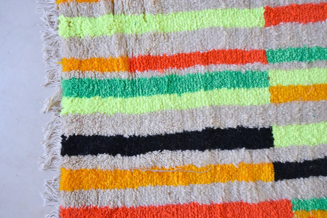Azilal . Vintage Moroccan Rug. Wool Boucherouite Carpet. Modern Design.
