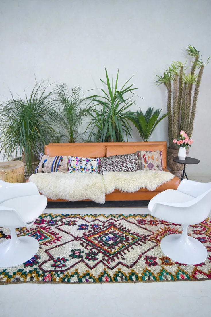 Azilal. Vintage Moroccan Rug. Wool Boucherouite Carpet. Modern Design.