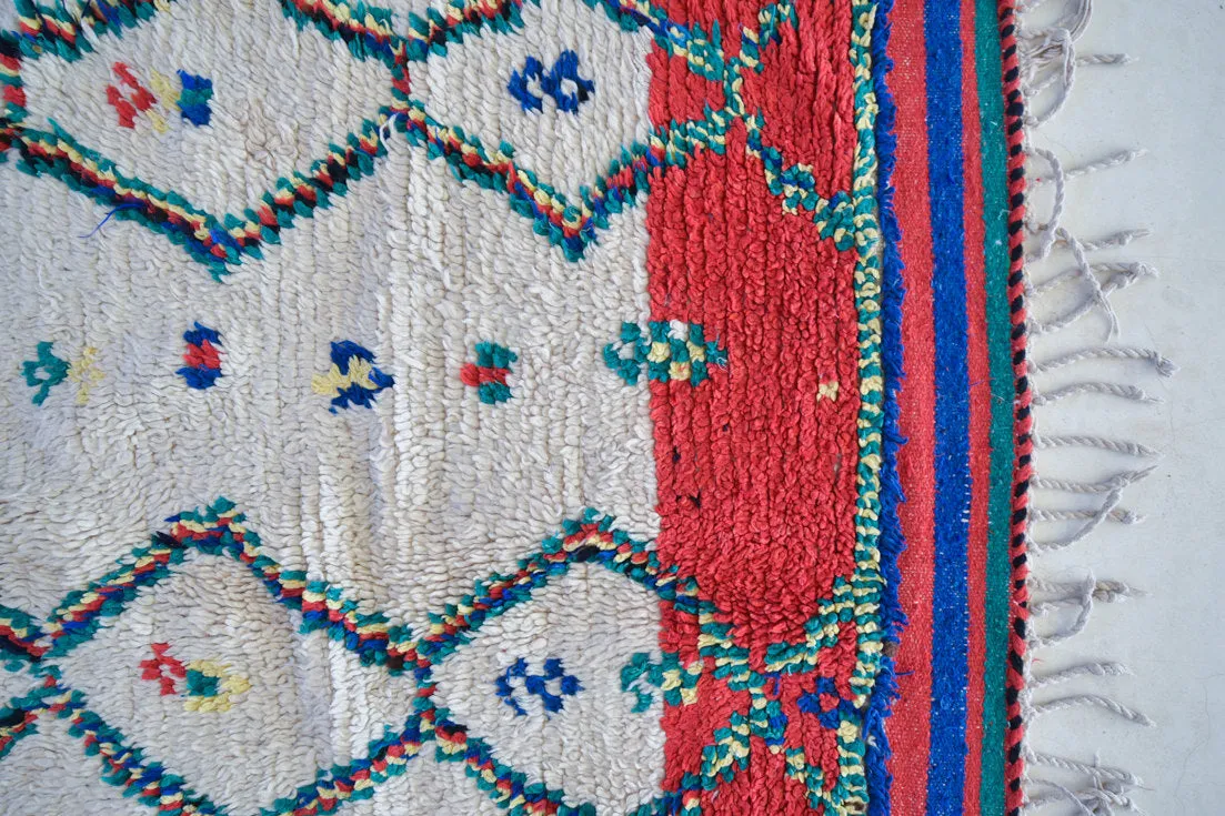 Azilal . Vintage Moroccan Rug. Wool Boucherouite Carpet. Modern Design.