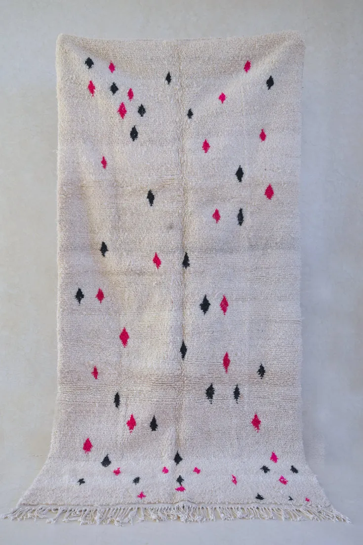 Azilal . Vintage Moroccan Rug. Wool Boucherouite Carpet. Modern Design.