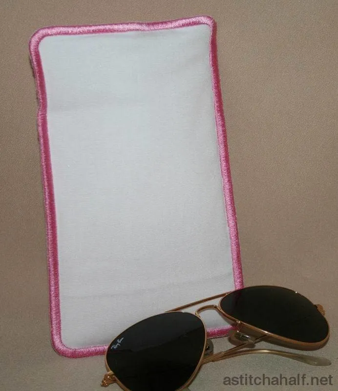 Feathery Eyeglass Cases 04
