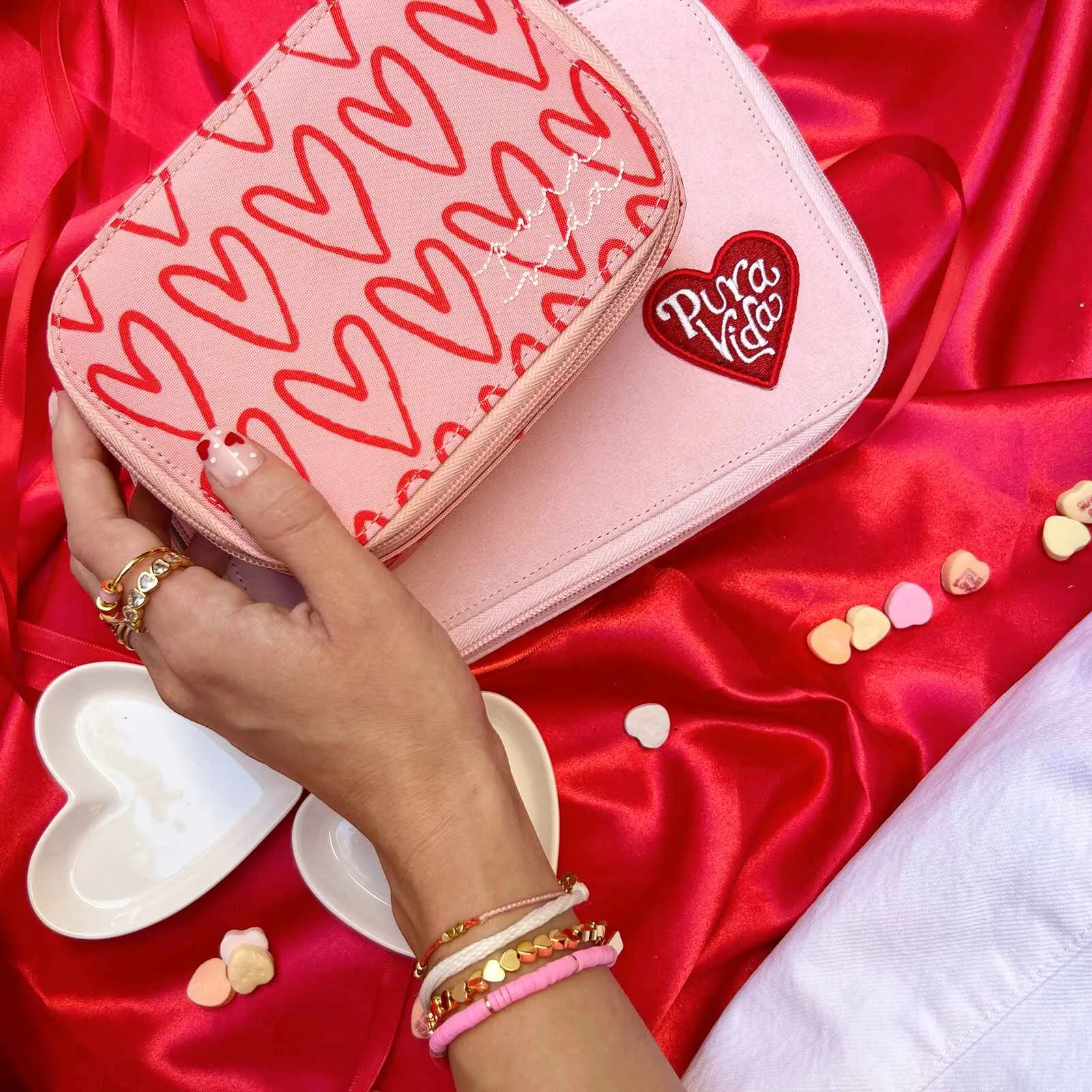 Large Pink Velvet Jewelry Case