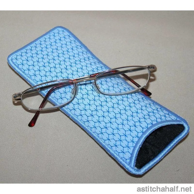 Peacock Eyeglass Cases 01