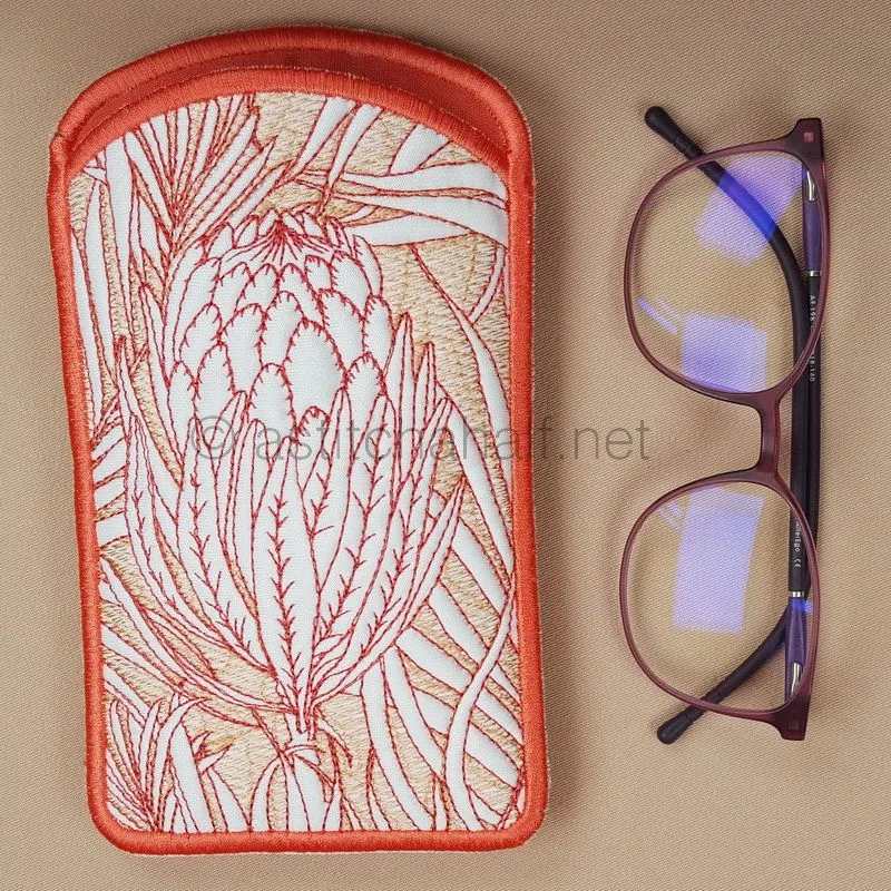 Protea Magnifica Eyeglass Cases