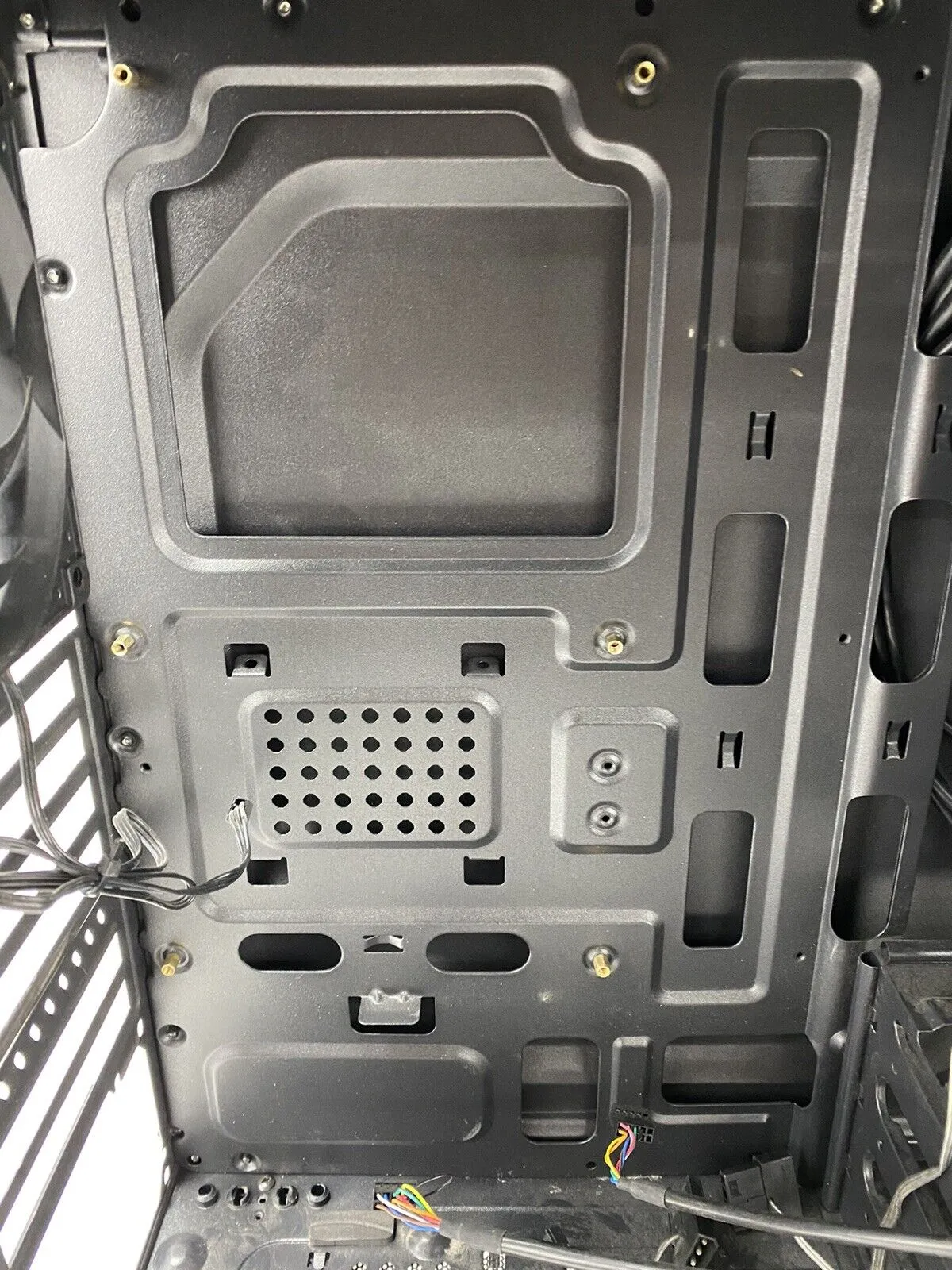 Rosewill NAUTILUS ATX Mid Tower Gaming PC Computer Case