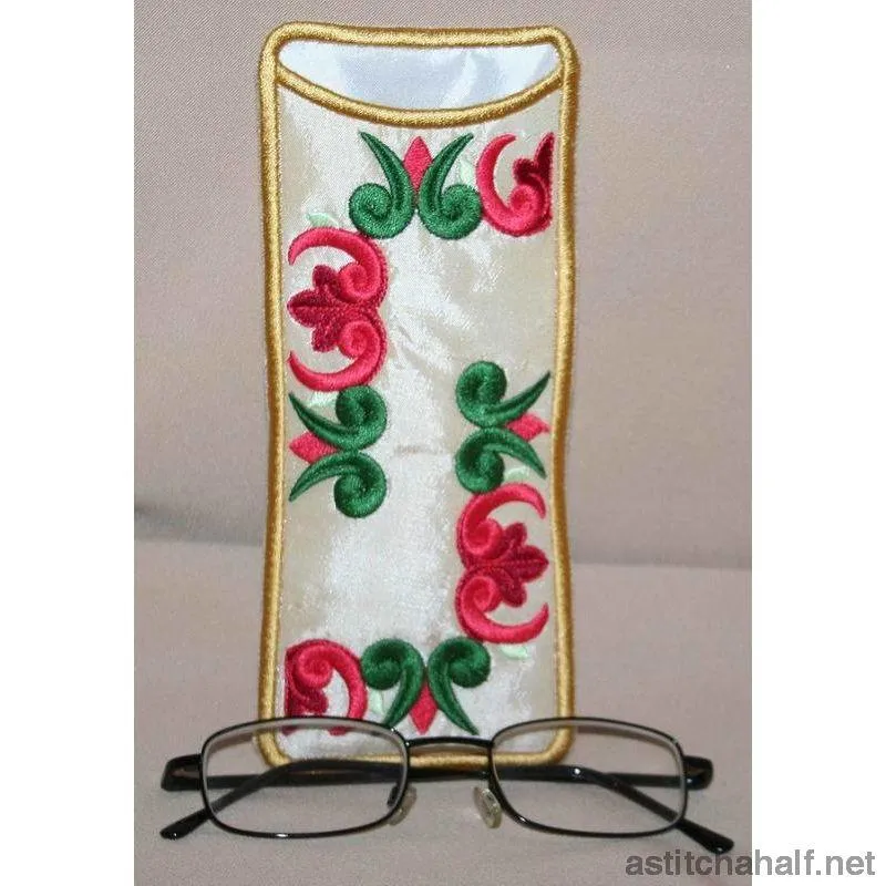 Royal Eyeglass Cases 04