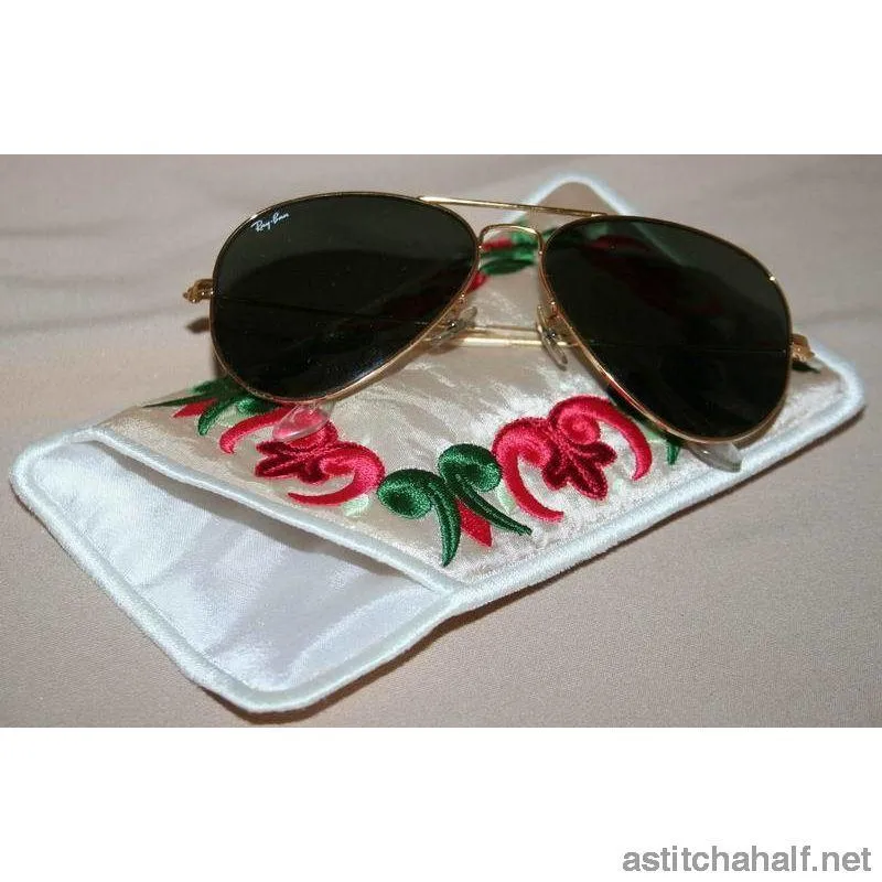Royal Eyeglass Cases 04